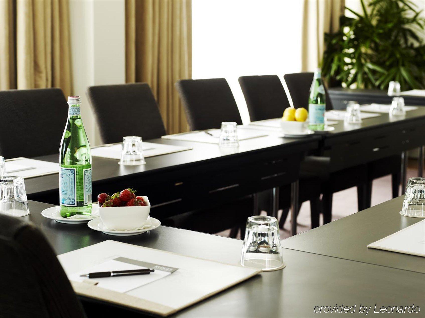 Готель Rydges Parramatta Екстер'єр фото