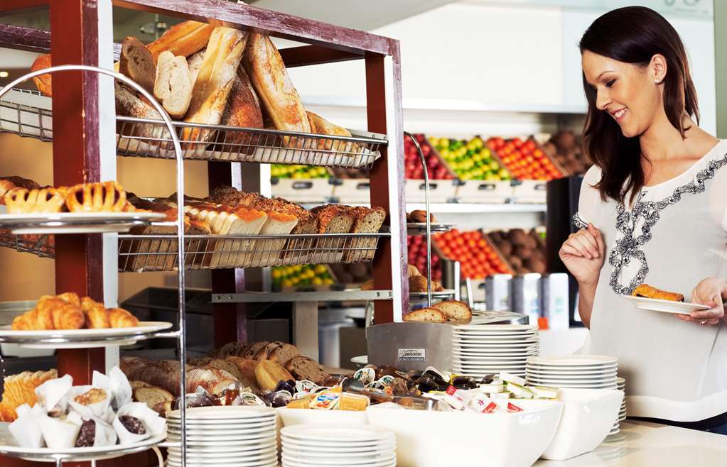 Готель Rydges Parramatta Ресторан фото